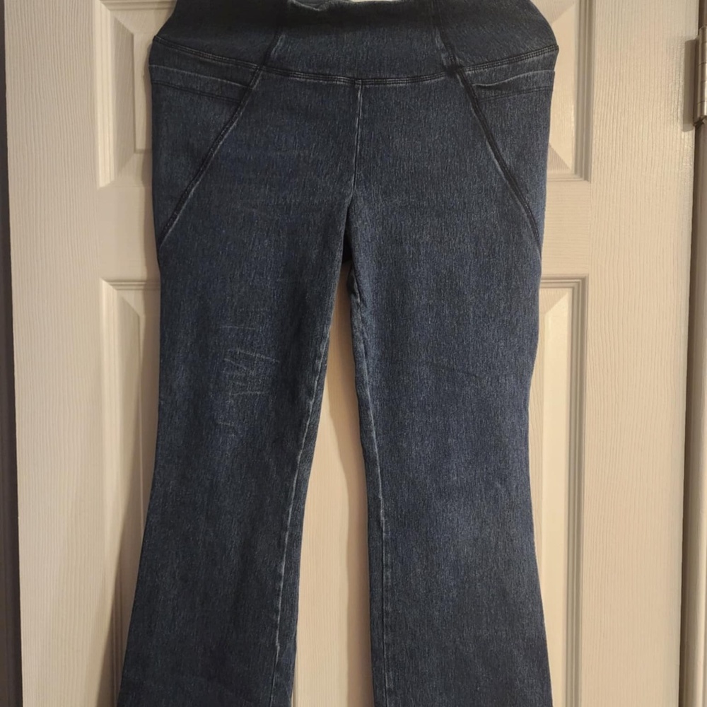 Women With Control Petite Prime Stretch Tummy Control Slim Leg Pant